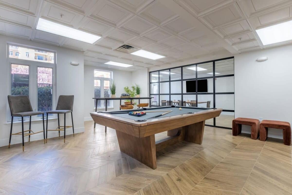 4B 3Ba Premium Family Apartment With Gym Шарлът Екстериор снимка