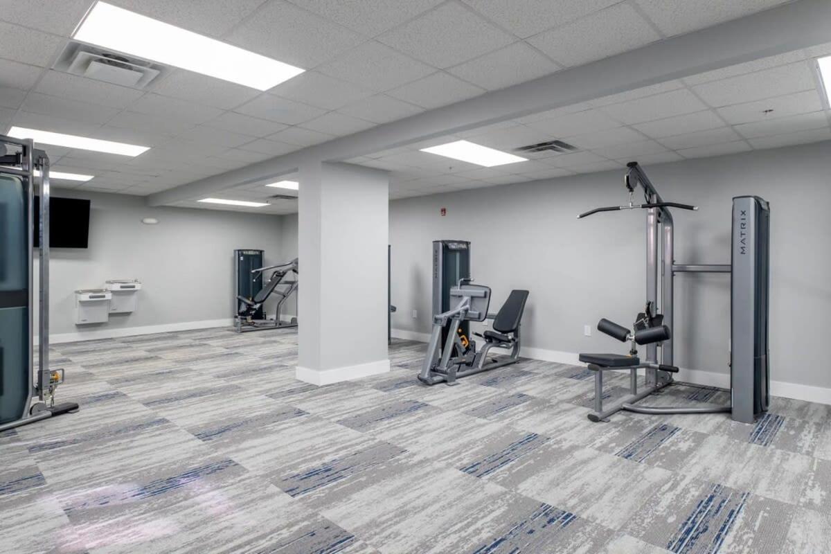 4B 3Ba Premium Family Apartment With Gym Шарлът Екстериор снимка