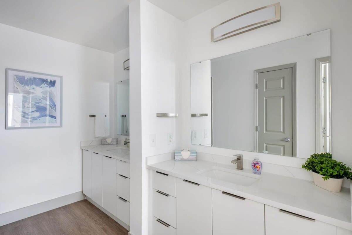 4B 3Ba Premium Family Apartment With Gym Шарлът Екстериор снимка