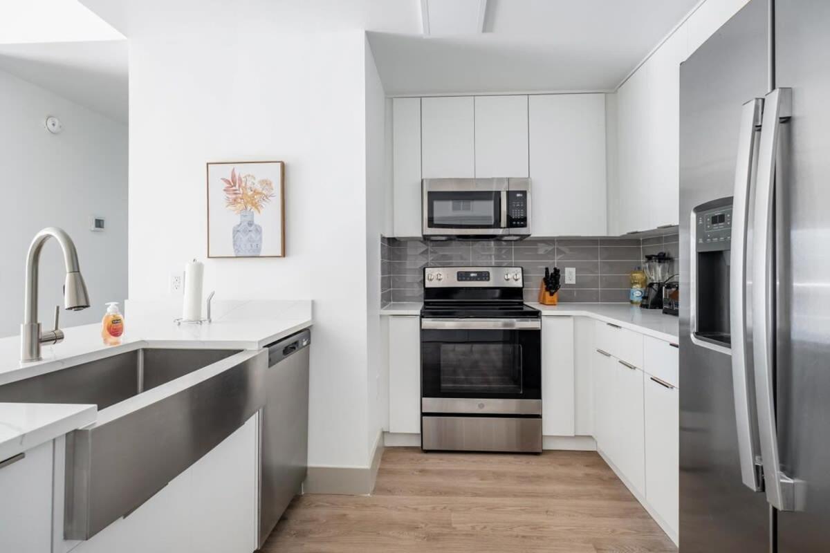 4B 3Ba Premium Family Apartment With Gym Шарлът Екстериор снимка